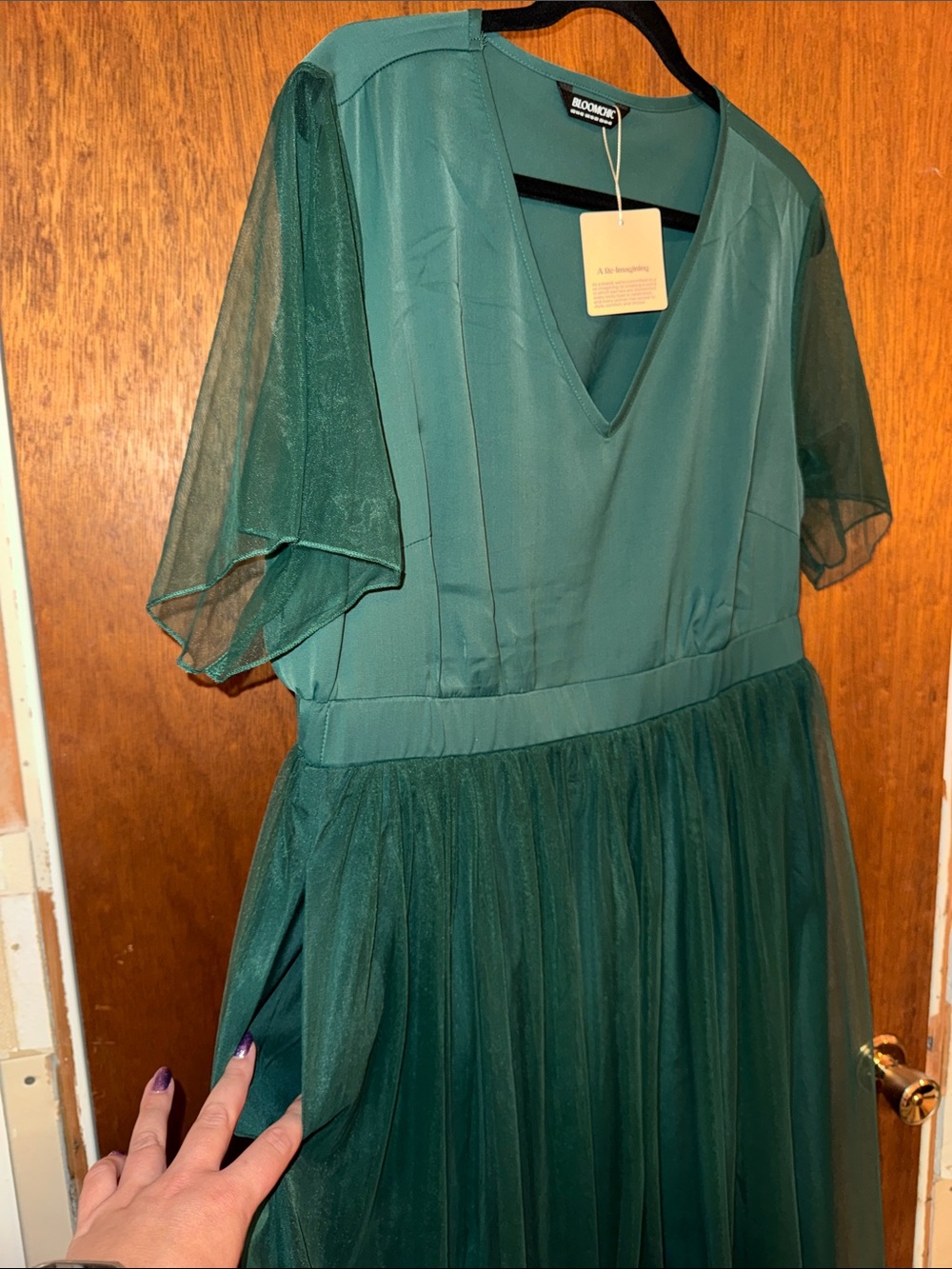 BloomChic Deep Green V-Neck Tulle Midi Dress - Picture 3 of 3